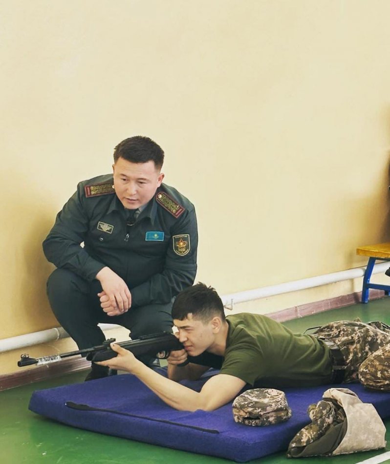 7 МАМЫР ОТАН ҚОРҒАУШЫЛАР КҮНІ және 9 МАМЫР ЖЕҢІС КҮНІНЕ арналған ерлік сабағы