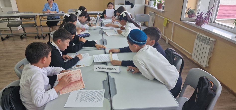 Бүгінгі жас маман-ертеңгі білікті ұстаз» атты жас мамандар апталығы.